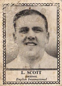 1948-49 Barratt & Co. Famous Footballers #NNO Lawrence Scott Front