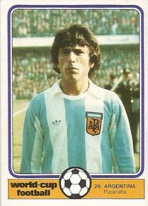 1982 Monty Gum World Cup Football #29 Daniel Passarella Front