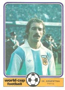 1982 Monty Gum World Cup Football #34 Vicente Pernia Front