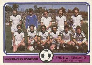 1982 Monty Gum World Cup Football #176 New Zealand team Front