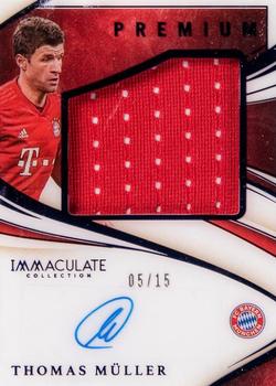 2020 Panini Immaculate Collection - Premium Swatch Autographs Sapphire #PR-TM Thomas Muller Front
