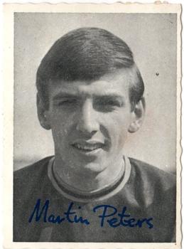 1969-70 A&BC Crinkle Cut Photographs #6 Martin Peters Front