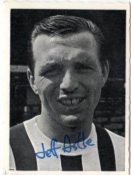 1969-70 A&BC Crinkle Cut Photographs #7 Jeff Astle Front