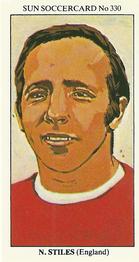1978-79 The Sun Soccercards #330 Nobby Stiles Front