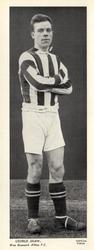 1935 Topical Times Footballers #NNO George Shaw Front