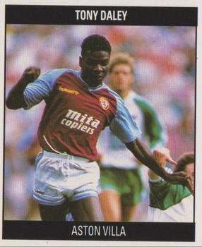 1990-91 Orbis Football Collection #W11 Tony Daley Front
