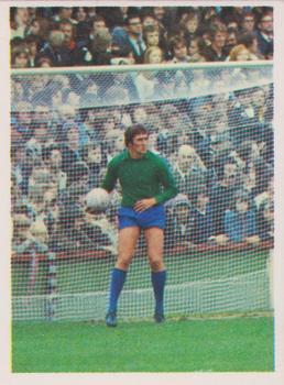 1976-77 Panini Football 77 (UK) #85 Dai Davies Front