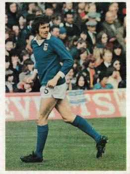 1976-77 Panini Football 77 (UK) #104 Allan Hunter Front