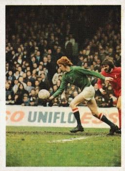 1976-77 Panini Football 77 (UK) #168 Keith MacRae Front