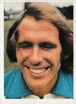 1976-77 Panini Football 77 (UK) #232 Mick Leach Front