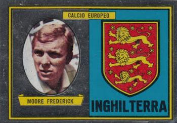 1967-68 Mira Tutti i Calciatori #NNO Bobby Moore / Badge Front