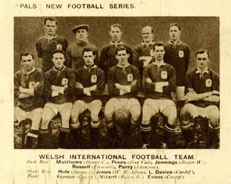 1923 Pals Magazine New Football Series #NNO Welsh International Football Team Front