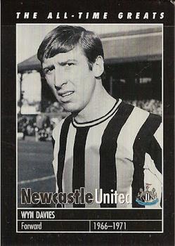 1998 Carlton Books Newcastle United The All-Time Greats #NNO Wyn Davies Front
