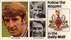 1970 Daily Mail 1st Division Wallchart #NNO Wyn Davies, Bryan Robson, Iam McFaul Front