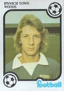 1975-76 Monty Gum Football Now #NNO Clive Woods Front