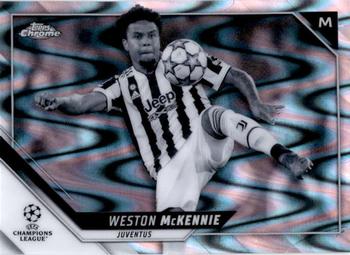 2021-22 Topps Chrome UEFA Champions League - Black & White Ray Wave Refractor #175 Weston McKennie Front