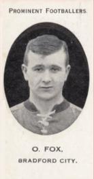 1913 Taddy & Co. Prominent Footballers Series 3 #NNO Oscar Fox Front