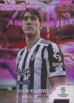 2021-22 Stadium Club Chrome UEFA Champions League - Pink/Red Electric Charge Refractor #98 Dušan Vlahović Front
