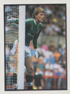 1987-88 Daily Mirror/Sunday Mirror Soccer 88 Stickers #115 Gary Walsh Front