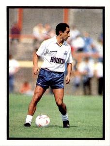 1987-88 Daily Mirror/Sunday Mirror Soccer 88 Stickers #250 Ossie Ardiles Front