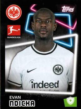 2022-23 Topps Bundesliga Offizielle Sticker #143 Evan Ndicka Front