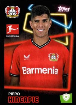 2022-23 Topps Bundesliga Offizielle Sticker #238 Piero Hincapie Front
