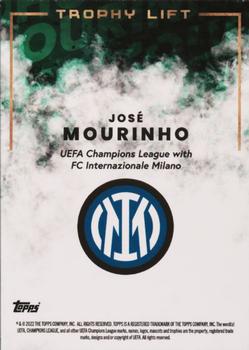 2022 Topps José Mourinho Platinum Curated UEFA Club Competitions - Trophy Lift Autographs Green #NNO José Mourinho Back