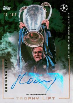 2022 Topps José Mourinho Platinum Curated UEFA Club Competitions - Trophy Lift Autographs Green #NNO José Mourinho Front
