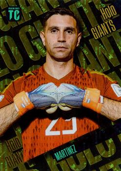 2023 Panini Top Class - Holo Giants #NNO Emiliano Martínez Front