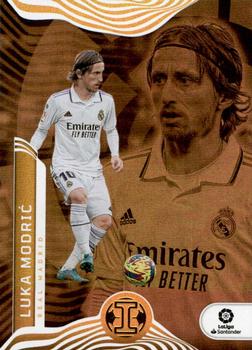 2022-23 Panini Chronicles - Illusions La Liga #193 Luka Modric Front