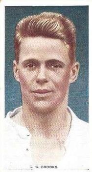 1936 Godfrey Phillips Famous Footballers #9 Sammy Crooks Front