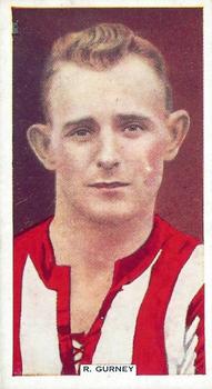 1936 Godfrey Phillips Famous Footballers #29 Bobby Gurney Front