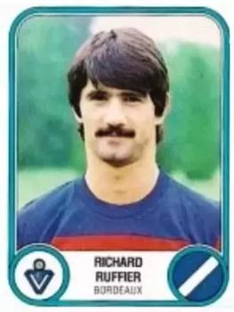 1982-83 Panini Football 83 (France) #40 Richard Ruffier Front
