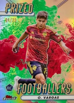 2023 Finest MLS - Prized Footballers Fusions Variation Green/Red #PFF-3 Obed Vargas Front