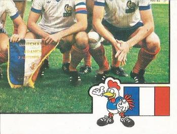 1984 Panini Euro 84 #35 Team Photo 4 Front