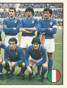 1984 Panini Euro 84 #240 Team Photo 2 Front