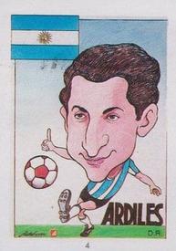 1990 Pronostocos Los Grandes del Futbol Mundial (1930-1990) #4 Osvaldo Ardiles Front