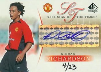 2004 SP Authentic Manchester United - Sign of the Times Gold #AG-KR Kieran Richardson Front