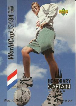 1993 Upper Deck World Cup Preview (English/Spanish) - Honorary Captains Gold #HC4 Wayne Gretzky Front