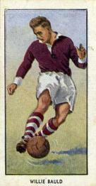 1955 D.C. Thomson / The Wizard Famous Footballers Coloured Mauve back #3 Willie Bauld Front