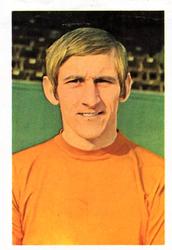 1970-71 FKS Publishers Soccer Stars Gala Collection Stickers #23 Tom Hutchison Front