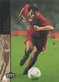 1994 Upper Deck World Cup Contenders English/Spanish - World Cup Superstars #8 Ryan Giggs Front