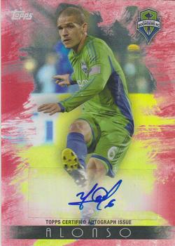 2013 Topps MLS - Maestros Autographs Red #MA-OA Osvaldo Alonso Front