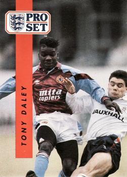 1990-91 Pro Set #24 Tony Daley Front