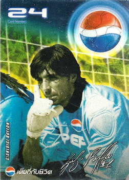 2002 Pepsi World Football Stars #24 Gianluigi Buffon Front