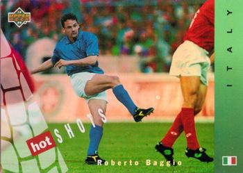 1994 Upper Deck World Cup Contenders English/German - Hot Shots #HS8 Roberto Baggio Front