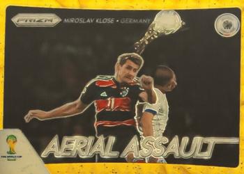 2014 Panini Prizm FIFA World Cup Brazil - Aerial Assault Prizms Gold Power #2 Miroslav Klose Front