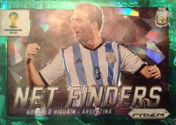 2014 Panini Prizm FIFA World Cup Brazil - Net Finders Prizms Green Crystal #1 Gonzalo Higuain Front