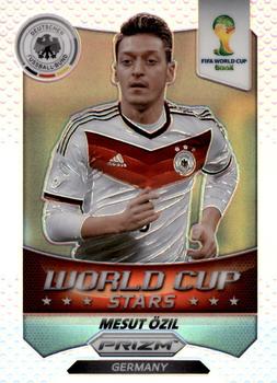 2014 Panini Prizm FIFA World Cup Brazil - World Cup Stars Prizms #18 Mesut Ozil Front