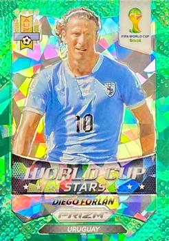2014 Panini Prizm FIFA World Cup Brazil - World Cup Stars Prizms Green Crystal #45 Diego Forlan Front